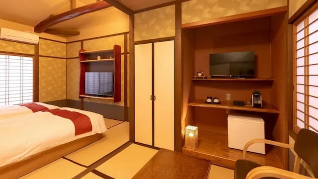 [Japanese-Western room] With indoor bath