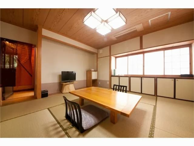 由布院溫泉 御宿 有樂｜JR由布院站步行8分/近金鱗湖-【すいせん】 本館和室內附露天浴池【不挑房】-3