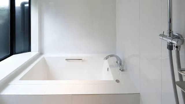 由布院溫泉 草庵秋櫻｜由布院站歩行15分/近金鱗湖-本館 和洋式房附内湯【不挑房】-4