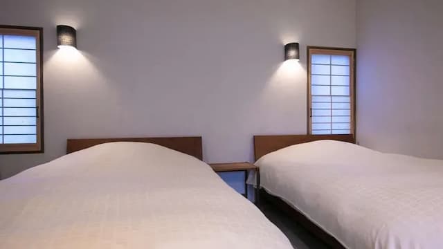 Separate guest room: Reeve's spiraea