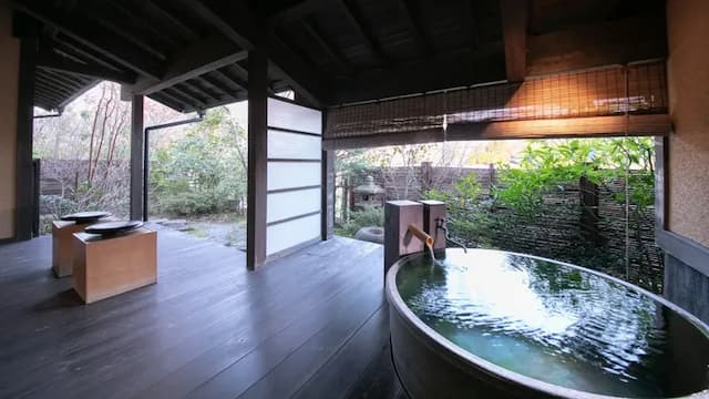 Separate guest room: Sakura