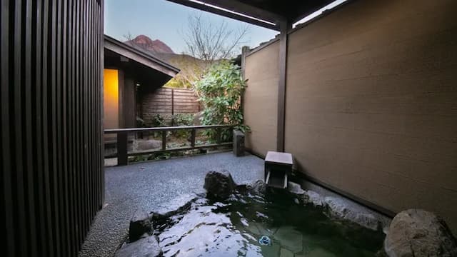 Separate guest room: Tsubaki