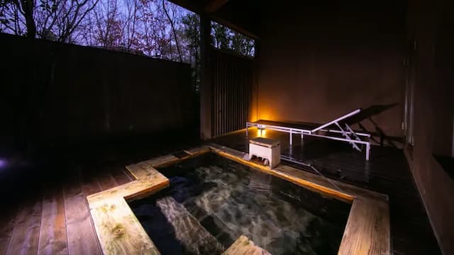 Separate guest room: Bayberry