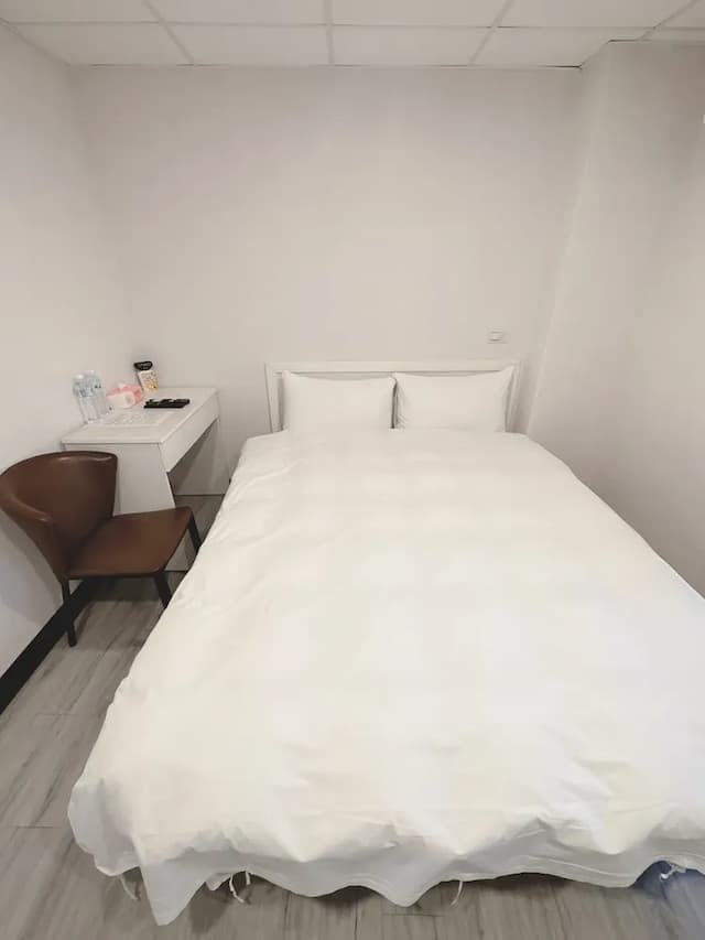 New Lion City Hotel-Standard double room-3