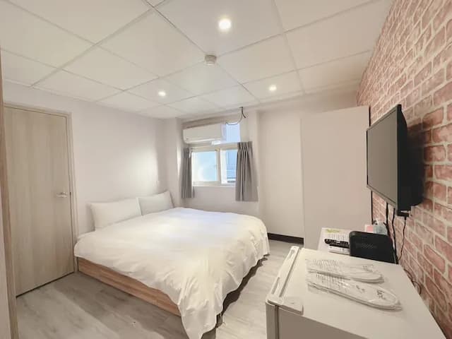 New Lion City Hotel-Deluxe double room-1