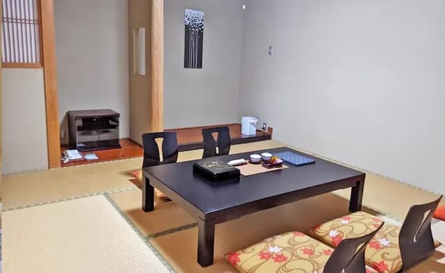 渡り温泉 ホテルさつき 別邸楓-和洋室（和室＋洋室ツインベットルーム｜特別室）-4