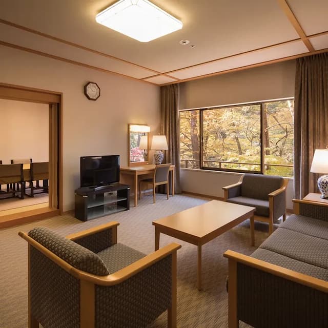 [Japanese-style room with living room 95㎡]