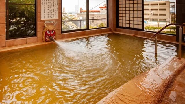 男鹿温泉郷　元湯雄山閣-8畳タイプ-4