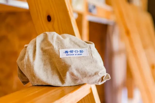 Ocean Diary-A bed in a ten-bed mixed dormitory room-11