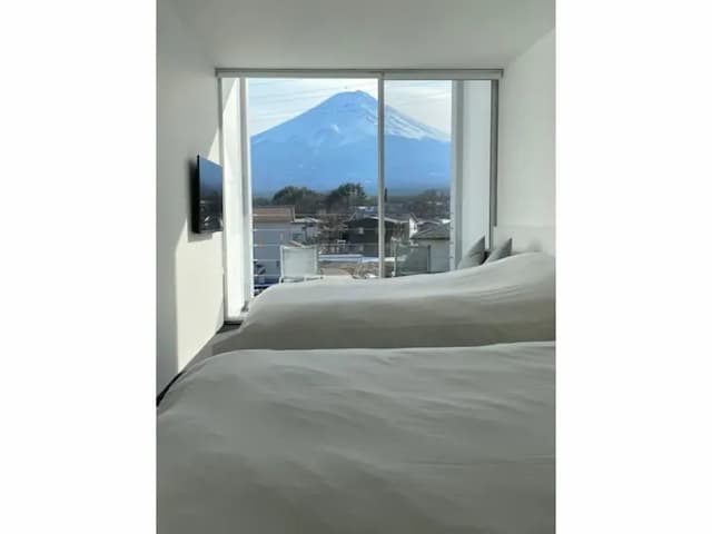 THE GARDEN-[Room only] Standard Twin Room with Mt. Fuji View-5