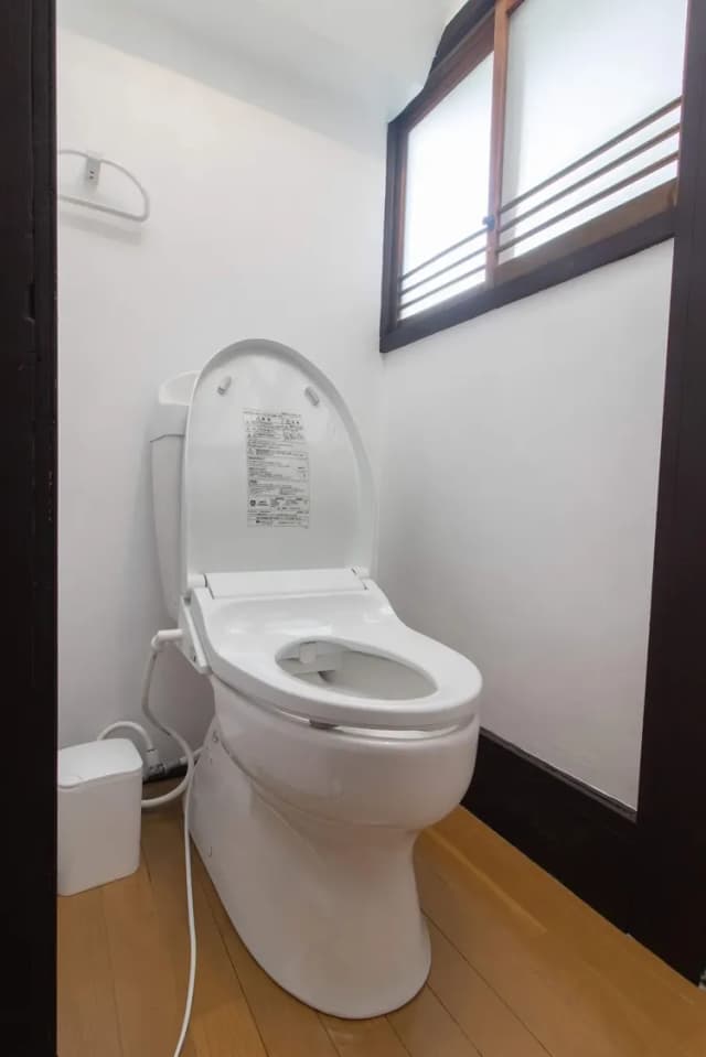 ウォシュレット付トイレ