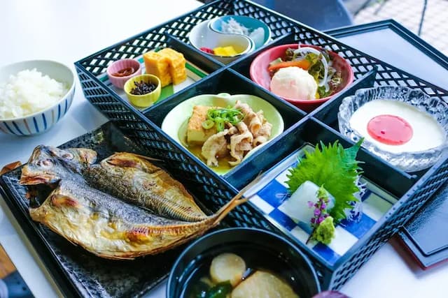 オプションの朝食。伊豆の中でも最高級の干物です。