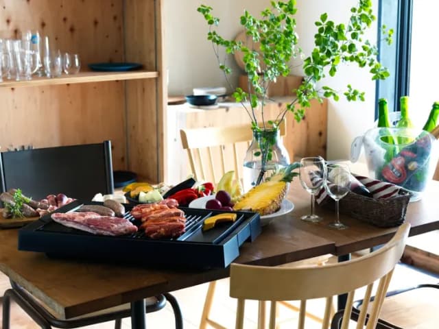 ダイニングで素敵なお料理をお楽しみ下さい♪