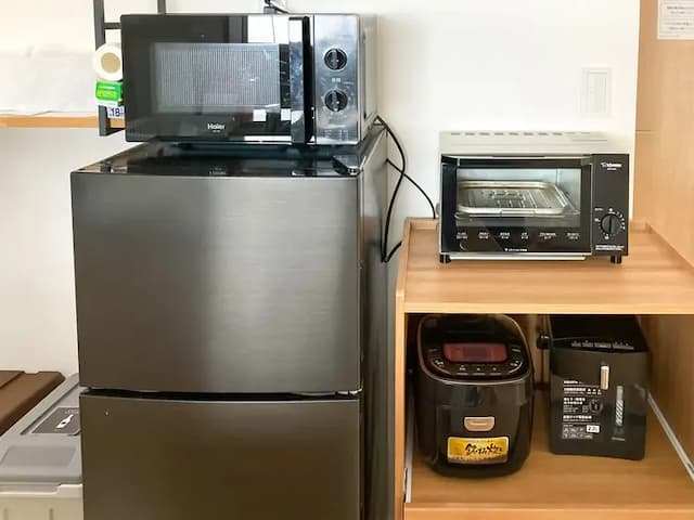 ・各種家電を取り揃えておりますので自炊も可能です