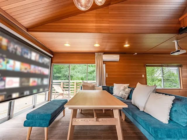 ・【スクリーン】Netflix、Prime Video、Youtube等をお楽しみいただけます