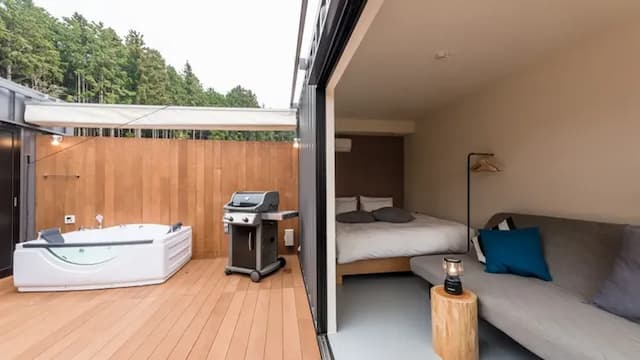 Deluxe cabin bedroom