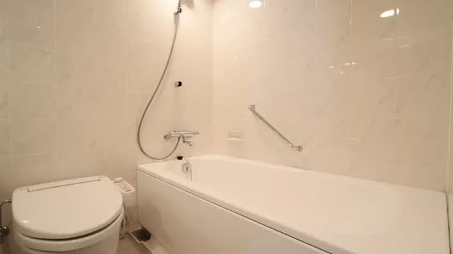 Main building single room bathroom