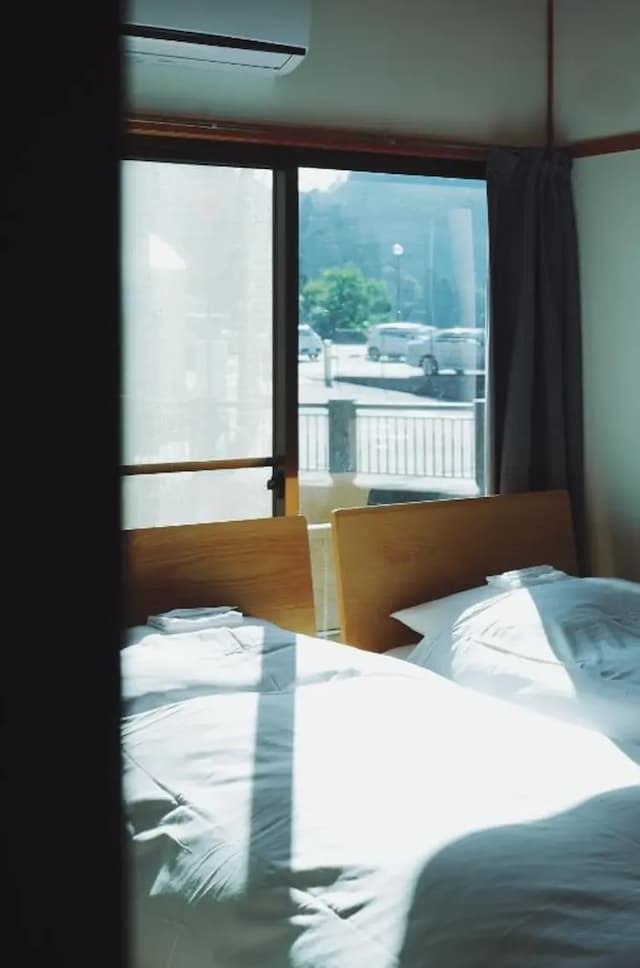 Brucke Hostel & Cafe Arima Kobe-Twin Room-3