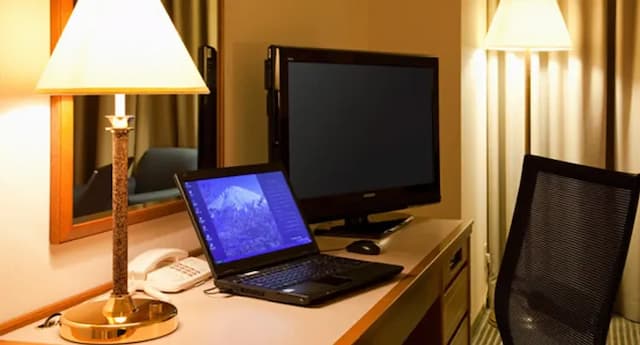 Hotel Grand Hills Shizuoka (BBH Hotel Group)-Business 26sqm super comfortable Simmons bed [Twin room] [Smoking] [Nightlife view]-2