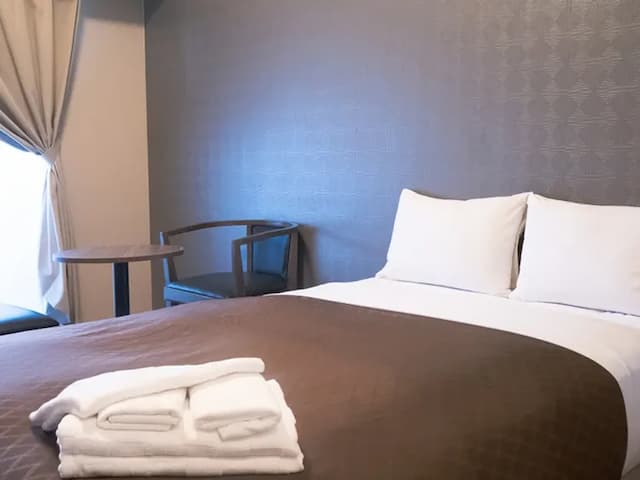 Mr. Kinjo 那霸久米 | 旭橋站步行13分鐘-小雙人房【不挑房】-1