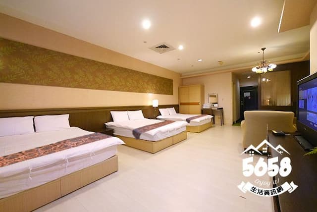 85假期會館 l 絕美海景、緊鄰捷運站-Ocaen view room l Six-person room with sea view-2