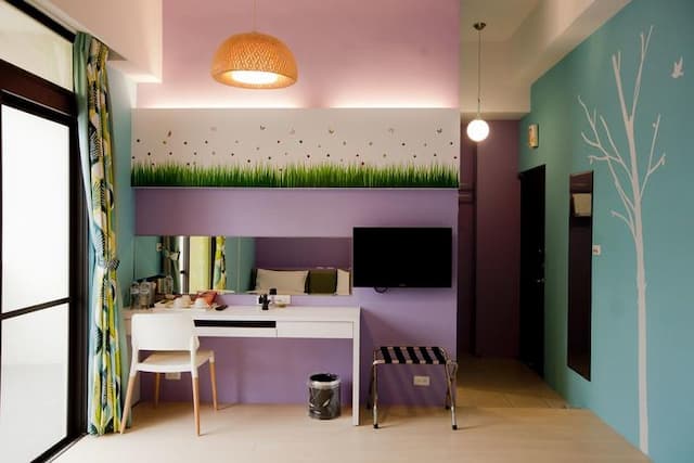 KeyInn Space-Triple Room with Balcony-2