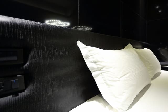 汎特希公寓 | 市區x時尚簡約 | 全景落地採光-標準雙人房(無窗)-3