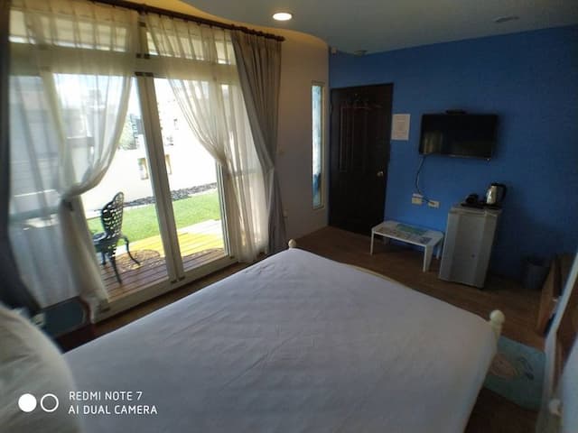 玖拾捌民宿｜可選購18-20人花蓮包棟｜近花蓮火車站-7A 空中庭園雙人房-2