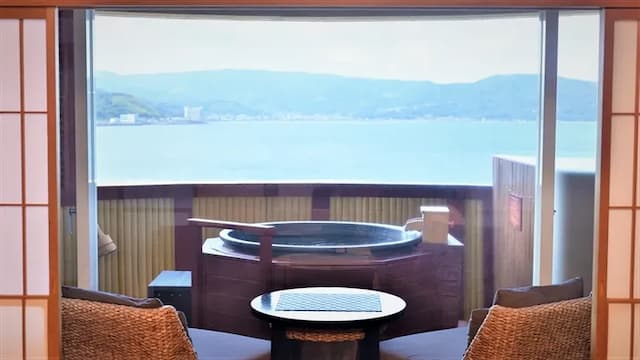 [Open-air bath] The Hollywood twin 1-room type open-air bath is recommended because it has a feeling of openness.