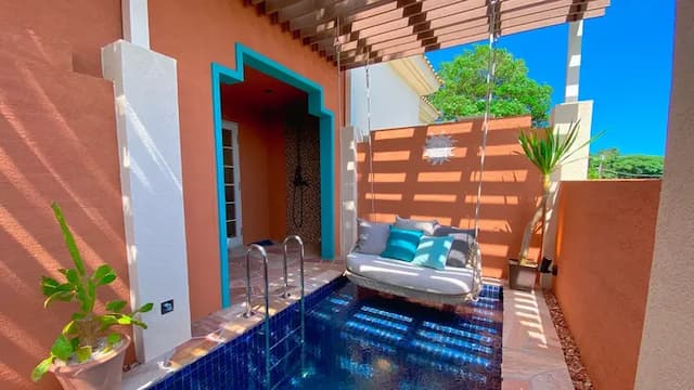 Opened in the summer of 2022 "Santa Fe Suite" Swinging on a swing floating on the water