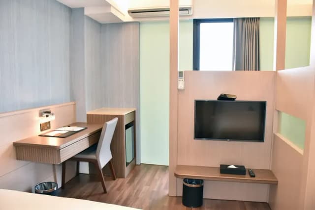 隱和旅｜近逢甲夜市-閣樓四人房-3