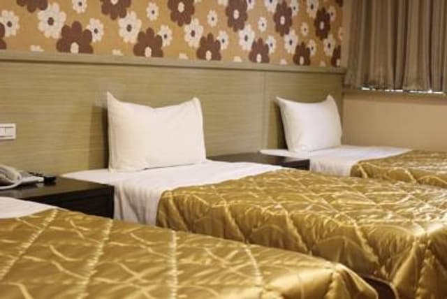 Home Full Hotel-Triple Room-1