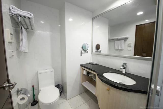 CH Serviced Residence-Deluxe Classic Apartment-6