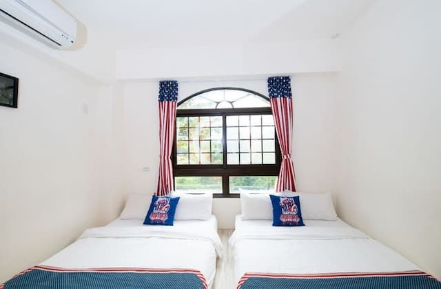 聽見蝸牛民宿 | 自行車使用｜BBQ場地｜停車場-美式英雄四人房-9