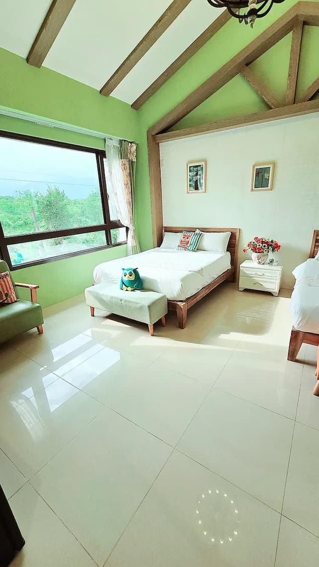 聽見蝸牛民宿 | 自行車使用｜BBQ場地｜停車場-鄉村溫馨四人房-1