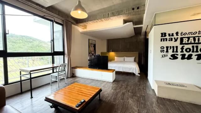 墾丁泊途會館 l 台灣最南端-綠洲花現雙人房(山景)-1