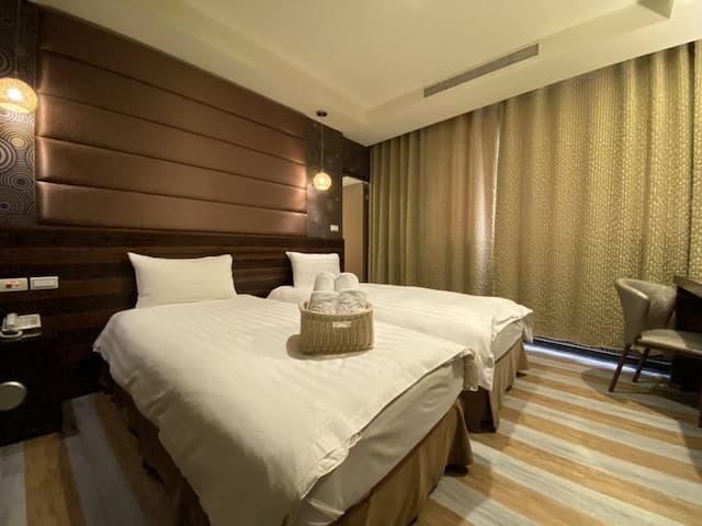 IN99 HOTEL-時尚雙人房（一大床/兩小床）-3