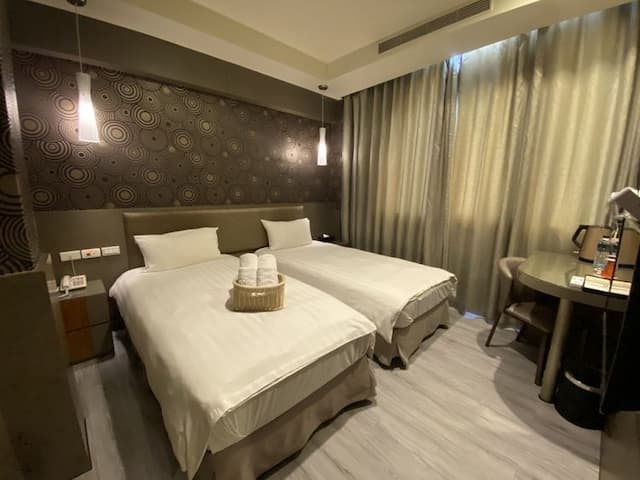 IN99 HOTEL-時尚雙人房（一大床/兩小床）-5