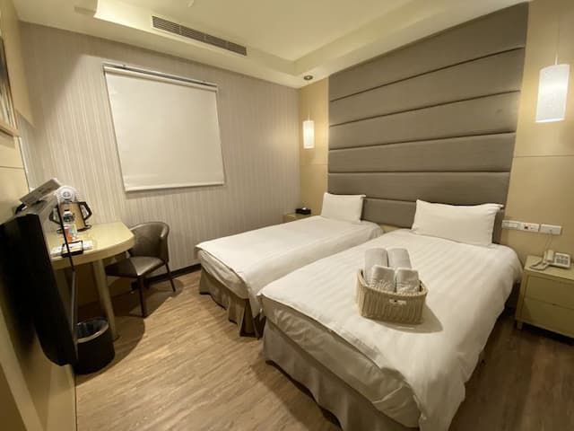IN99 HOTEL-時尚雙人房（一大床/兩小床）-7