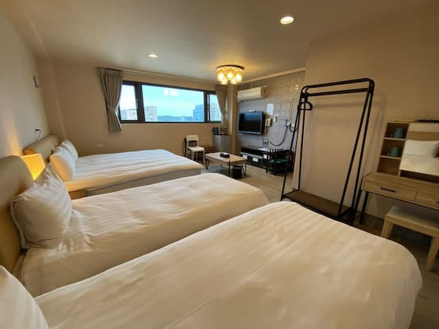 IN99 HOTEL-Quadruple family room-1