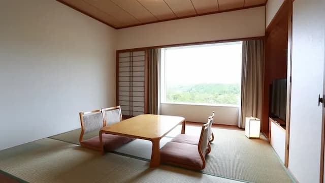 [Japanese-Western style room 46 square meters] A room type that is nice for families with 2 beds and 6 tatami mats in Japanese-style room ♪