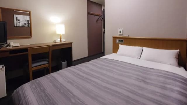 ■ Semi-double room