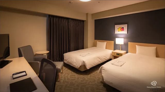 Standard twin room
