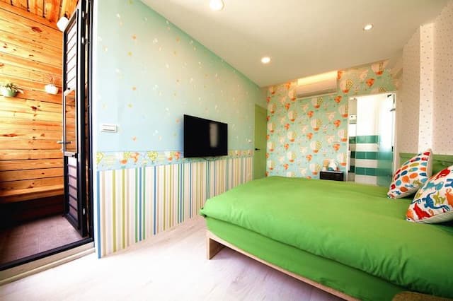 宜蘭羅東夜市迷彩民宿-綠雙人套房-5