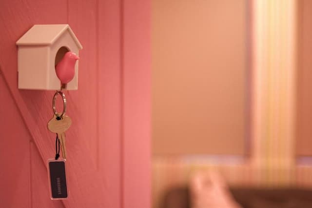 宜蘭羅東夜市迷彩民宿-粉雙人房-10