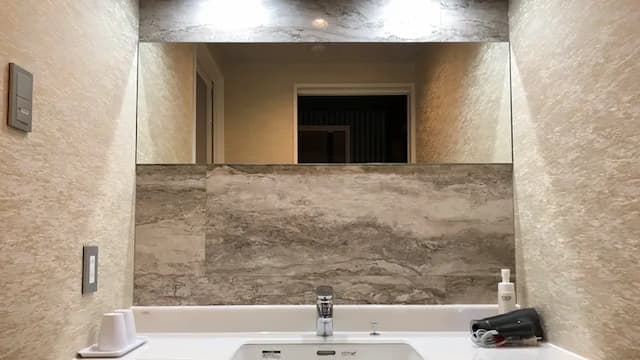 Luxury suite washbasin