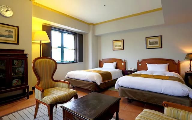 長崎蒙特利飯店｜大浦海岸通站步行2分/荷蘭坡步行5分/大浦天主堂步行10分-豪華轉角雙床房【不挑房】系統名稱寫豪華雙床房，經過照片判定為豪華轉角雙床房-1