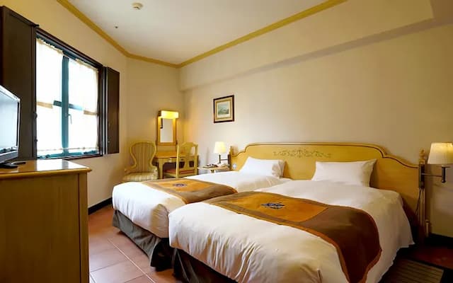 長崎蒙特利飯店｜大浦海岸通站步行2分/荷蘭坡步行5分/大浦天主堂步行10分-轉角雙床房【不挑房】雖然系統名稱寫標準雙床房，但是從照片判定，應該是轉角雙床房-1