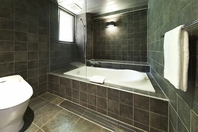 熱海溫泉 Relax Resort飯店｜熱海站開車5分-現代角隅雙床房【不挑房】-3