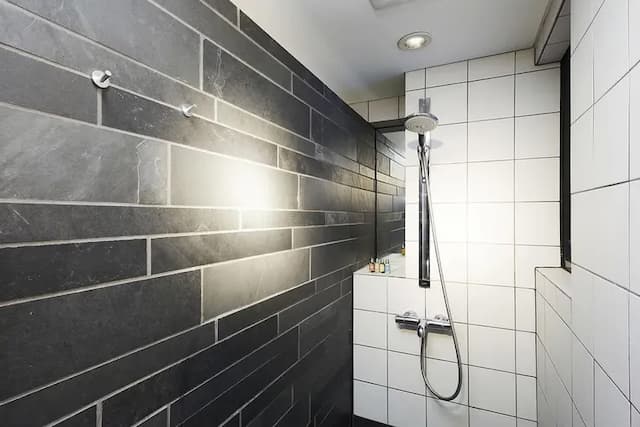 熱海溫泉 Relax Resort飯店｜熱海站開車5分-現代角隅雙人房【不挑房】-4